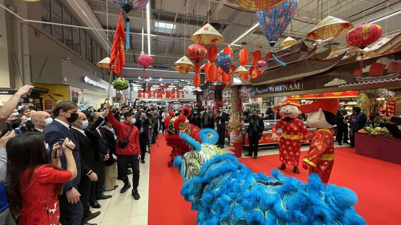 Nông sản Việt tiến vào kệ bán lẻ toàn cầu: Từ xuất khẩu thô đến hành trình xây dựng thương hiệu