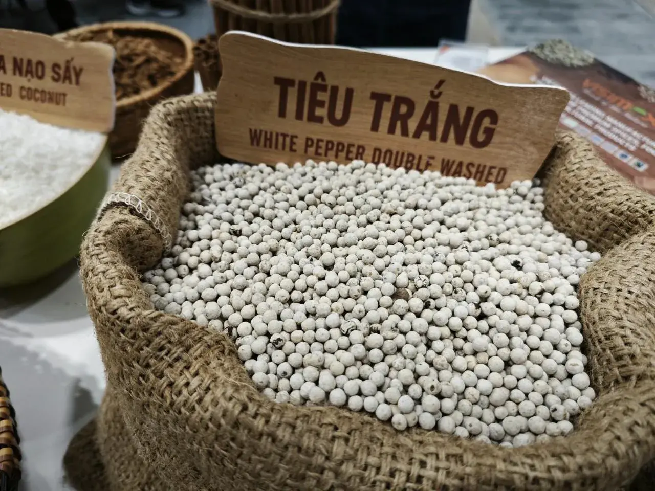Xuất khẩu sang Trung Quốc trước ‘giờ G’: Doanh nghiệp gấp rút thích ứng Lệnh 280