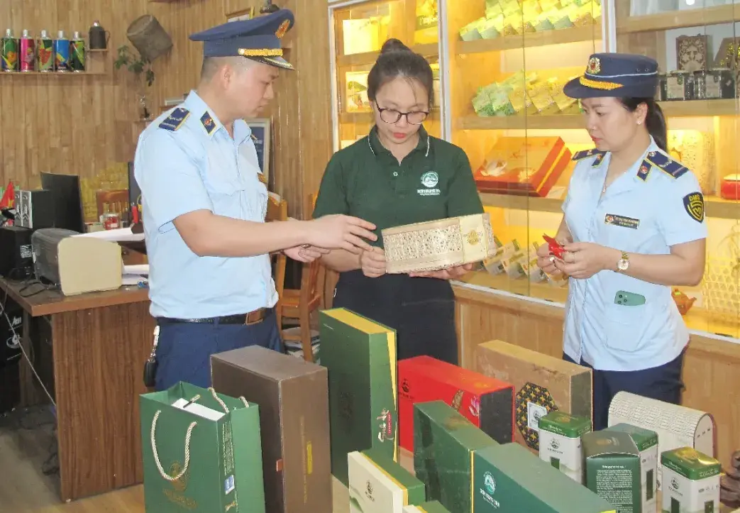 Khi thương hiệu trở thành “lá chắn” cho sản phẩm chè