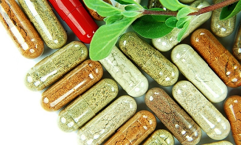 Nâng cao nhận thức khi sử dụng mỹ phẩm, thực phẩm chức năng